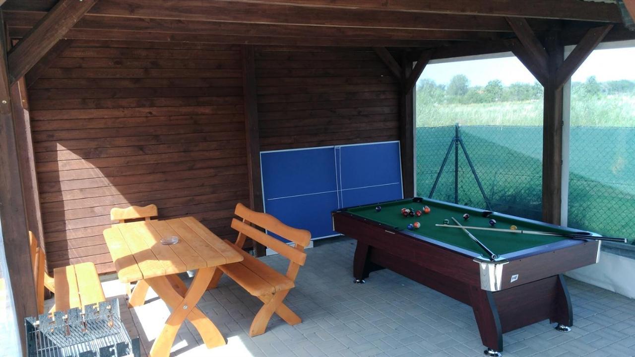 Villa Over Lake Мєлно Екстер'єр фото