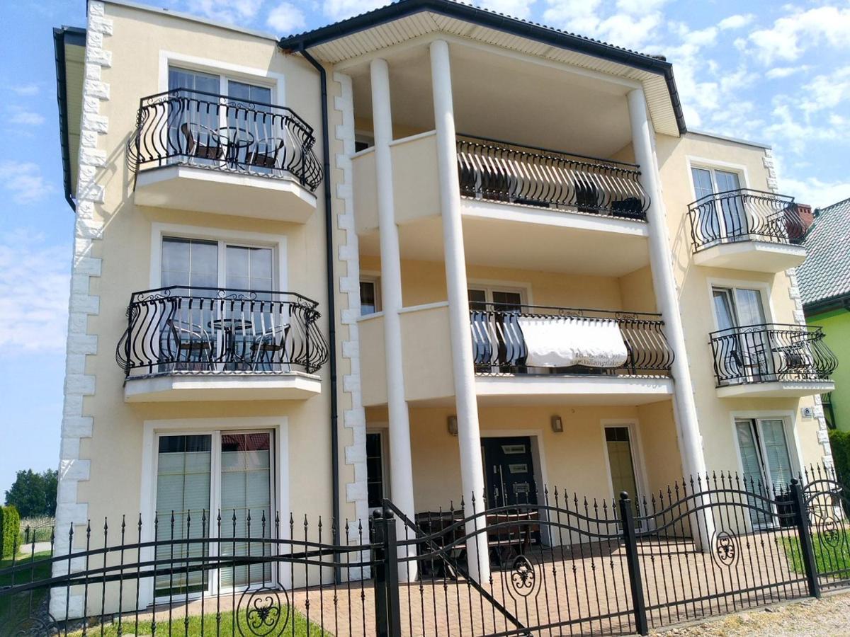 Villa Over Lake Мєлно Екстер'єр фото