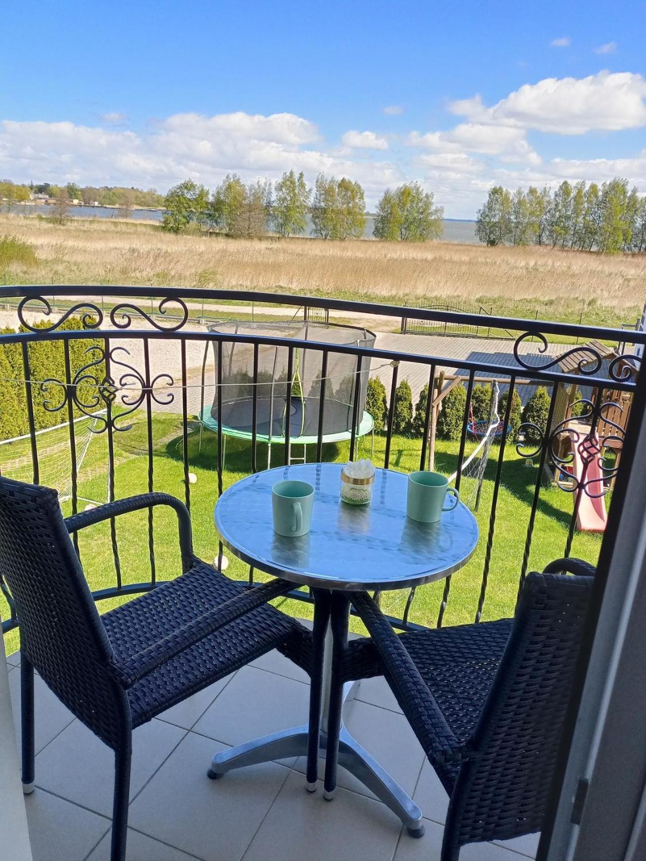 Villa Over Lake Мєлно Екстер'єр фото